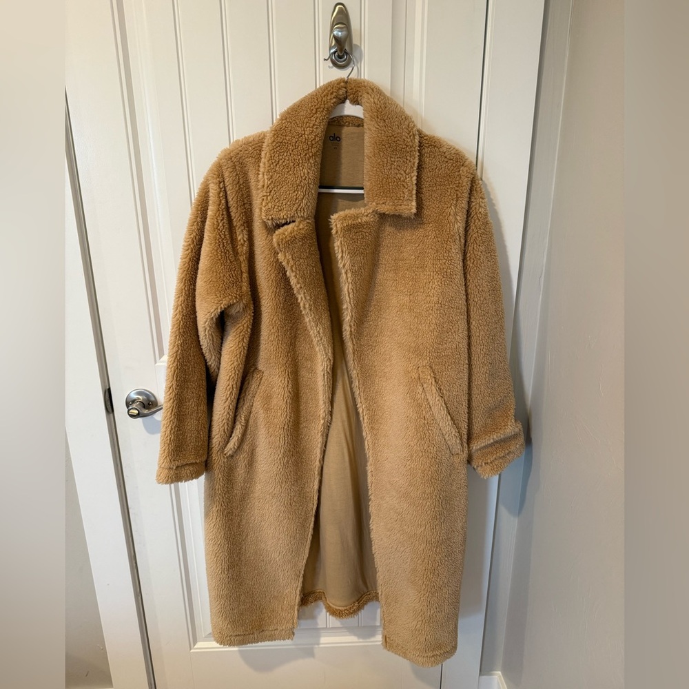 ALO Oversized Sherpa Trench